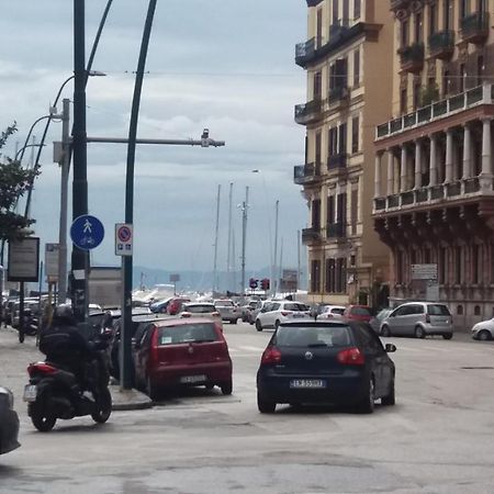 Casa Sannazzaro Apartment Napoli Bagian luar foto