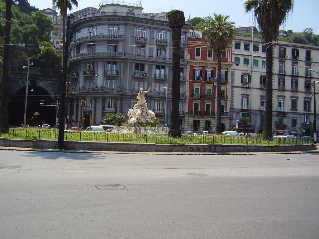 Casa Sannazzaro Apartment Napoli Bagian luar foto